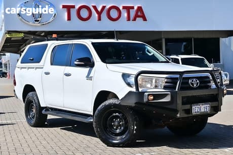 White 2016 Toyota Hilux Dual Cab Utility Sr (4X4)