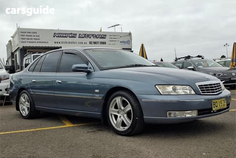Grey 2005 Holden Statesman Sedan V8