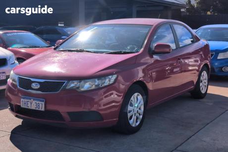 Red 2012 Kia Cerato Sedan Si