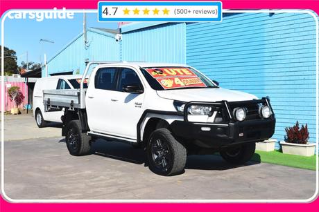 White 2023 Toyota Hilux Double Cab Chassis Sr (4X4)