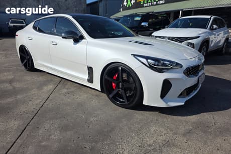 White 2017 Kia Stinger Sedan Gt (Black Leather)
