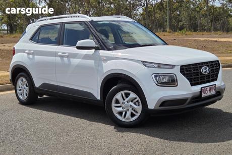 White 2025 Hyundai Venue Wagon