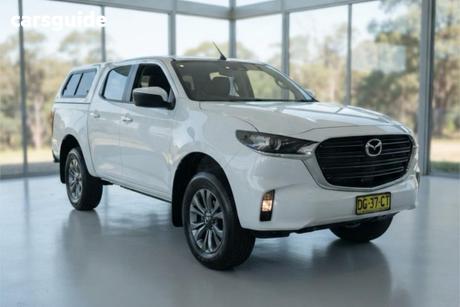 White 2022 Mazda BT-50 Dual Cab Pick-up Xt (4X4)