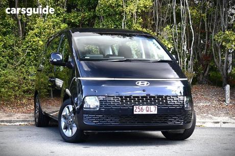 Blue 2022 Hyundai Staria Wagon