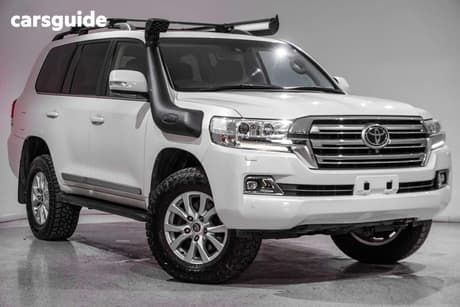 White 2016 Toyota Landcruiser Wagon Sahara (4X4)