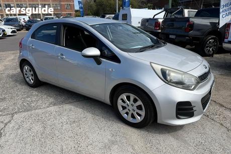 Silver 2015 Kia RIO Hatchback S