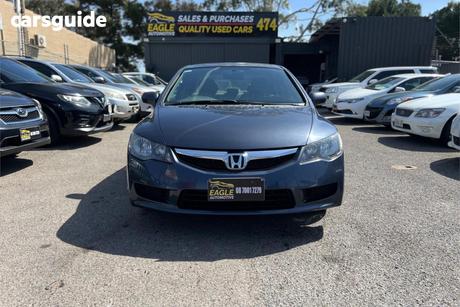 Grey 2011 Honda Civic Sedan Vti