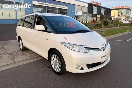 White 2014 Toyota Tarago Wagon Glx