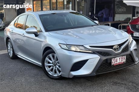 Silver 2018 Toyota Camry Sedan Ascent Sport