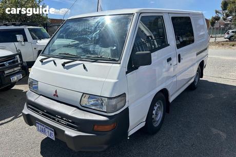 White 2007 Mitsubishi Express Van Swb
