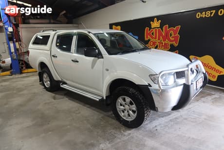 White 2012 Mitsubishi Triton Double Cab Utility Gl-R (4X4)