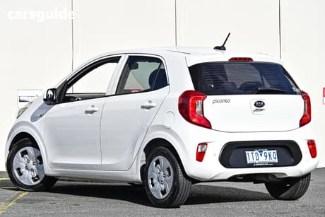 White 2020 Kia Picanto Hatchback S (Pe)