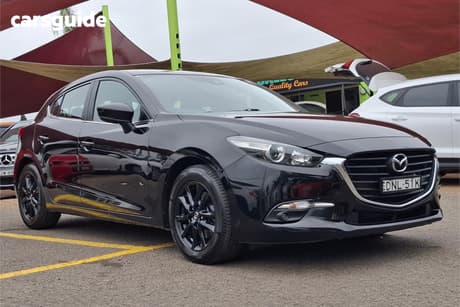 Black 2017 Mazda 3 Hatchback Maxx