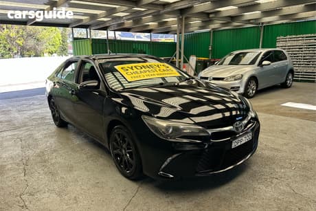 Black 2017 Toyota Camry Sedan Rz S.E.