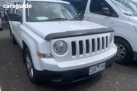 White 2013 Jeep Patriot SUV SPORT