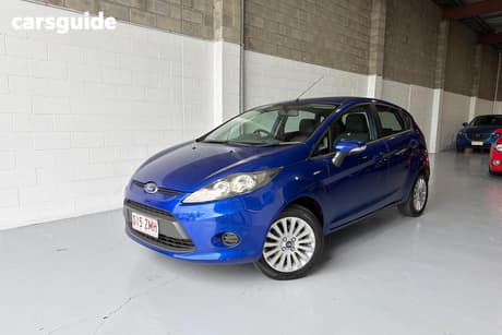 Blue 2011 Ford Fiesta Hatchback Lx