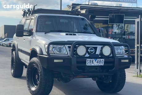 White 2004 Nissan Patrol Wagon St (4X4)