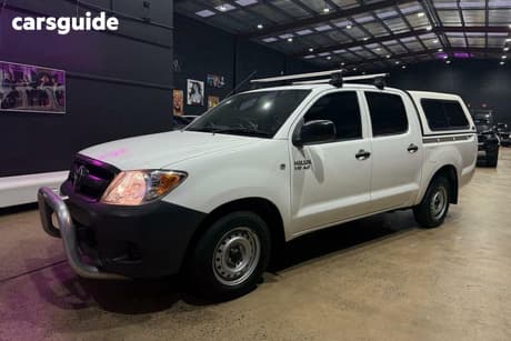 White 2006 Toyota Hilux Pickup Sr
