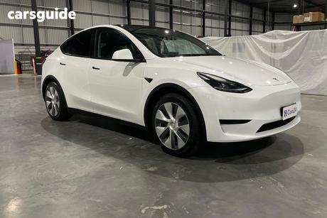 White 2023 Tesla Model Y Wagon Rear-Wheel Drive