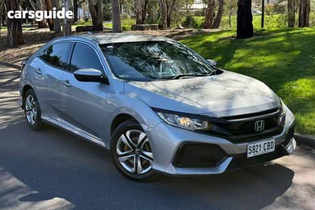 Silver 2017 Honda Civic Hatchback Vti