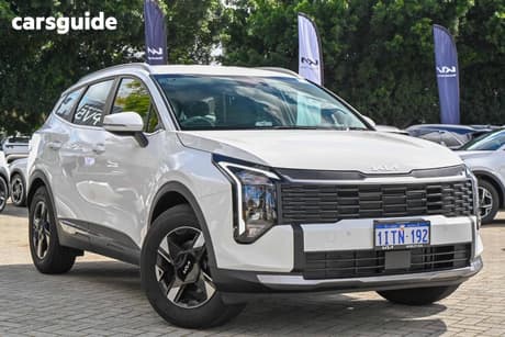 White 2025 Kia Sportage Wagon S (Fwd)
