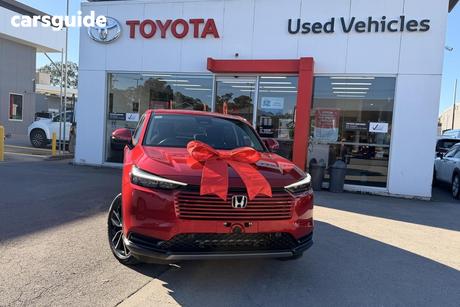 Red 2024 Honda HR-V SUV
