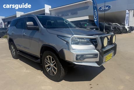 Silver 2018 Toyota Fortuner Wagon Crusade