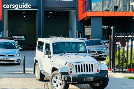 White 2013 Jeep Wrangler Hardtop Overland