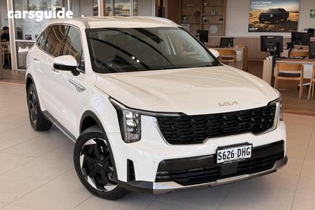 White 2025 Kia Sorento Wagon Sport+ Hev Awd