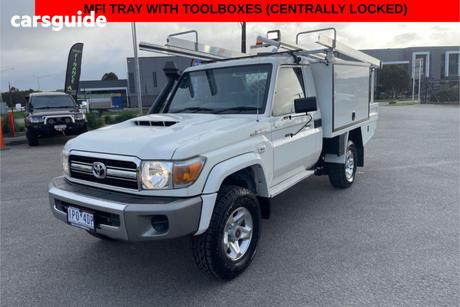 White 2018 Toyota Landcruiser Cab Chassis Gxl (4X4)