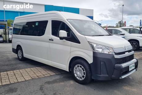 White 2019 Toyota HiAce Bus Commuter (12 Seats)