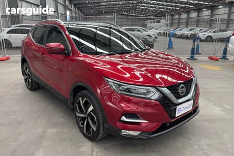 Red 2019 Nissan Qashqai Wagon Ti