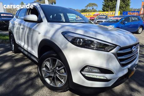 White 2018 Hyundai Tucson Wagon Active X (Fwd)