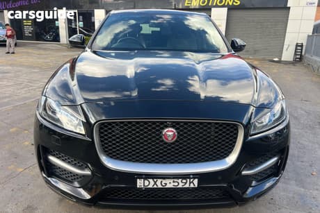 Black 2017 Jaguar F-Pace Wagon 20D R-Sport Awd (132Kw)