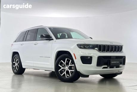 White 2023 Jeep Grand Cherokee Wagon Overland 5 Seat (4X4)