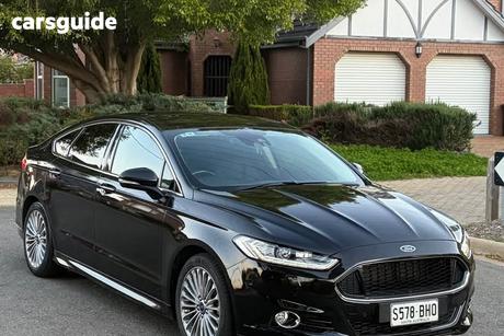 Black 2015 Ford Mondeo Hatchback Titanium