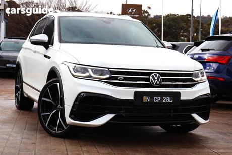 White 2024 Volkswagen Tiguan Wagon 235Tsi R