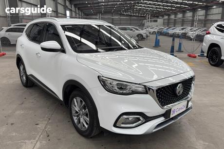 White 2024 MG HS Wagon Vibe