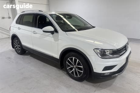 White 2018 Volkswagen Tiguan Wagon 110 Tsi Comfortline