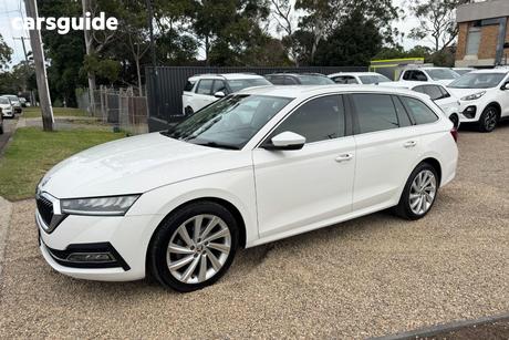 White 2021 Skoda Octavia Wagon 110 Tsi Ambition