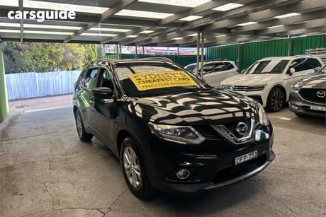 Black 2015 Nissan X-Trail Wagon St-L (4X4)