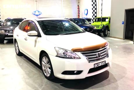 White 2013 Nissan Pulsar Sedan Ti