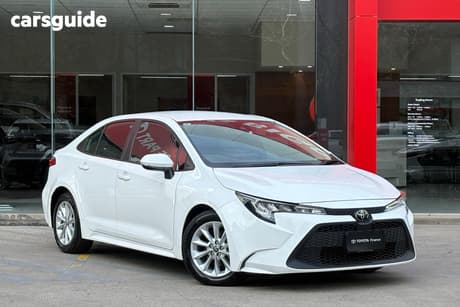 White 2019 Toyota Corolla Sedan Ascent Sport