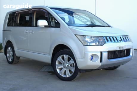 White 2007 Mitsubishi Delica OtherCar D:5