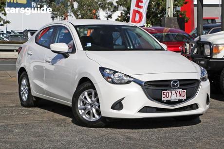White 2018 Mazda 2 Sedan Maxx