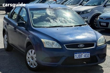 Blue 2008 Ford Focus Sedan CL