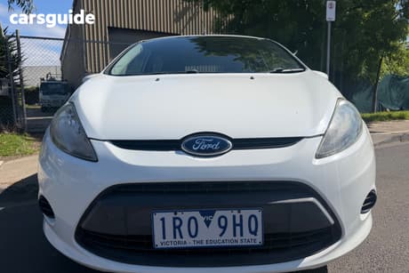 White 2011 Ford Fiesta Hatchback Lx