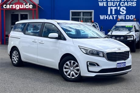 White 2018 Kia Carnival Wagon S