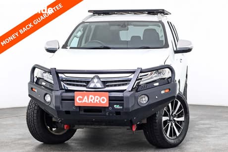White 2016 Mitsubishi Pajero Sport Wagon Exceed (4X4) 7 Seat