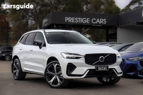 White 2022 Volvo XC60 Wagon Recharge Ultimate T8 Phev